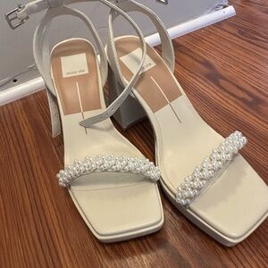 Dolce Vita Cream Heels Elegant Style